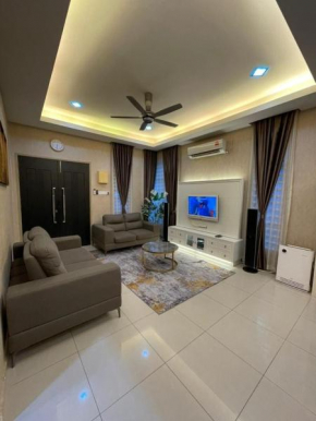 Aisy Q Homestay Musliim
